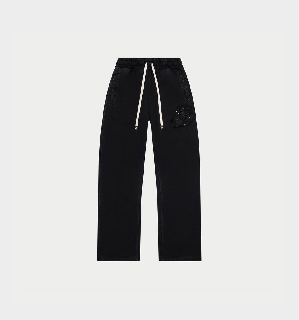 Symmetric Studded Set